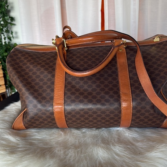 CELINE MCDAM DUFFLE BAG .. Excellent condition - Picture 4 of 7